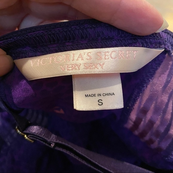 VICTORIA’S SECRET Purple Very Sexy Pattern Sheer Slip Dress Size Small - Picture 8 of 10